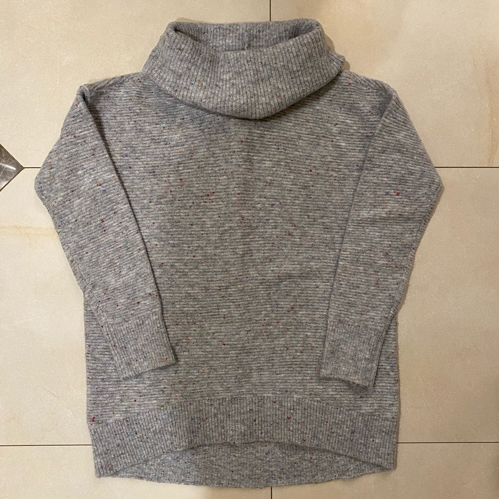 LOFT Gray Sweater with Rainbow Confetti - Size Smal